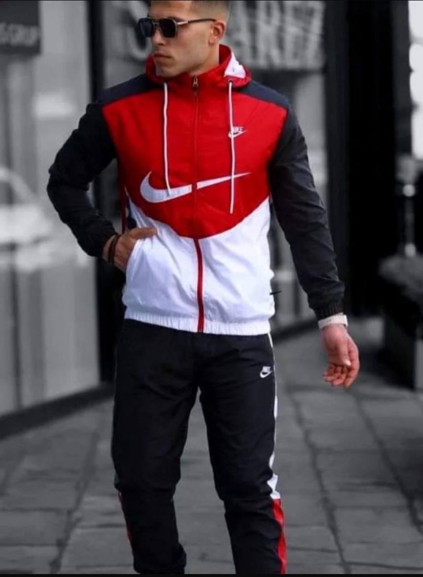 Chándal Nike (Varios Modelos)