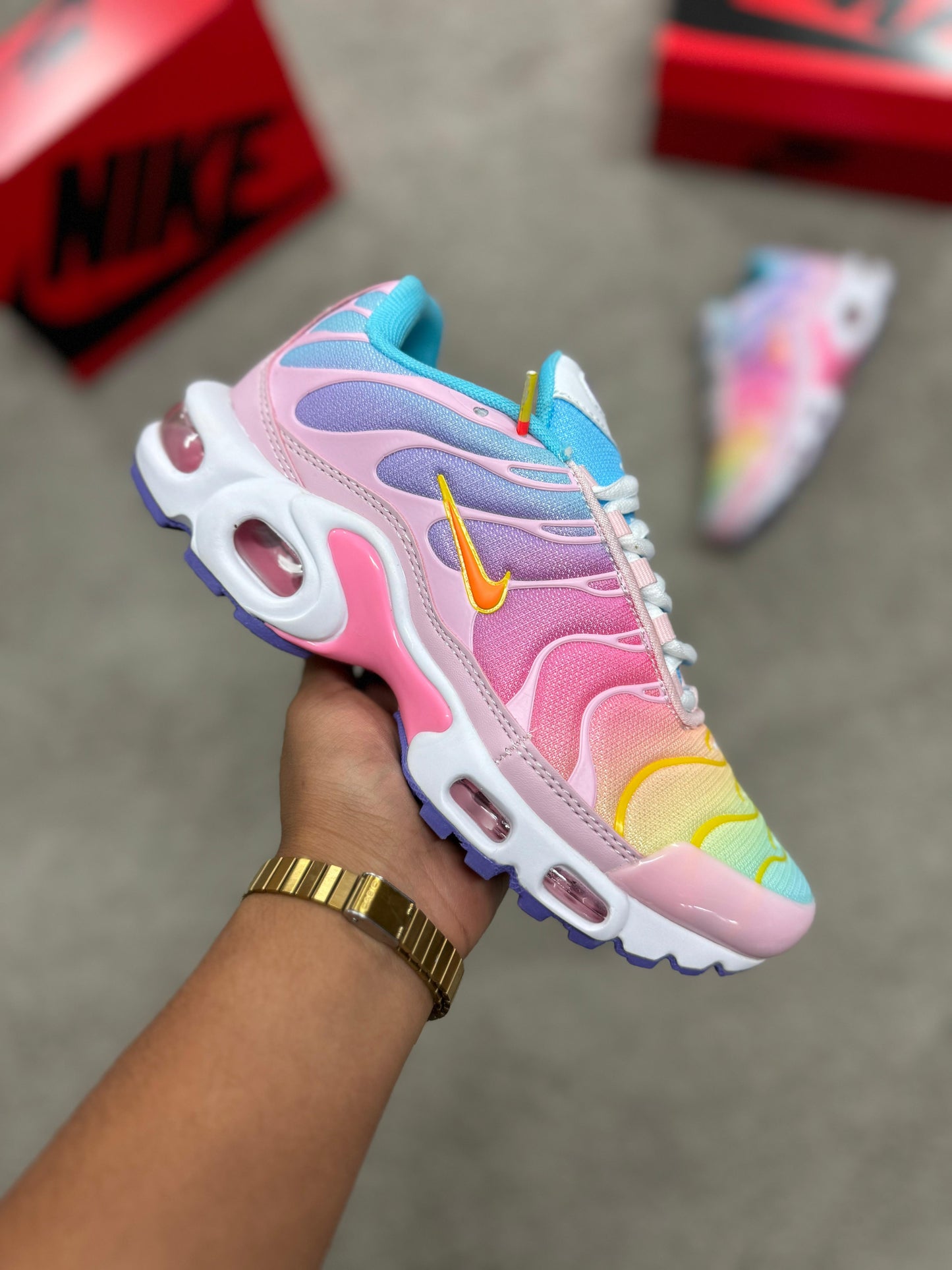 AIRMAX PLUS TN  (Varios Colores)