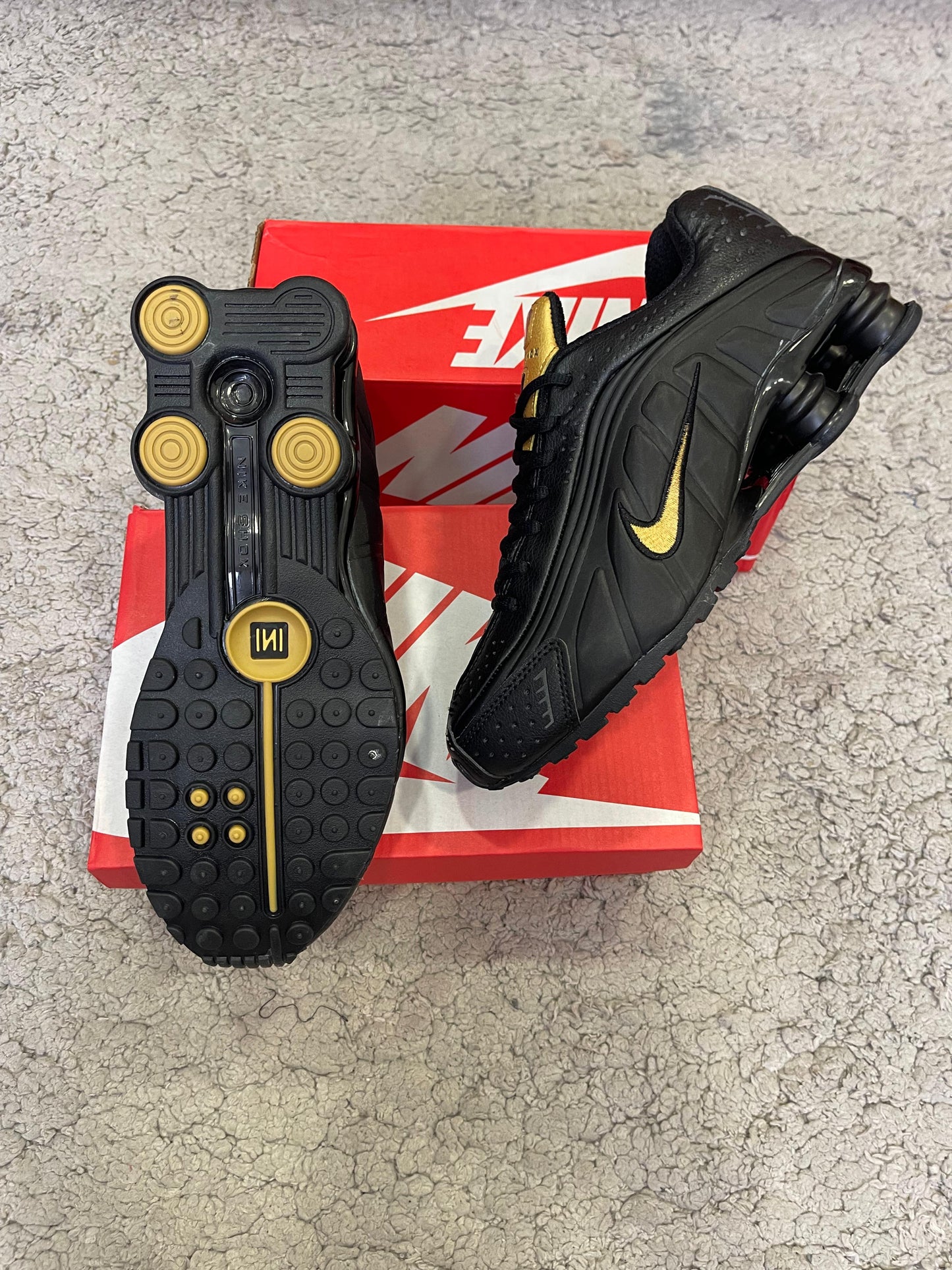 Shox R4 (Varios Colores)