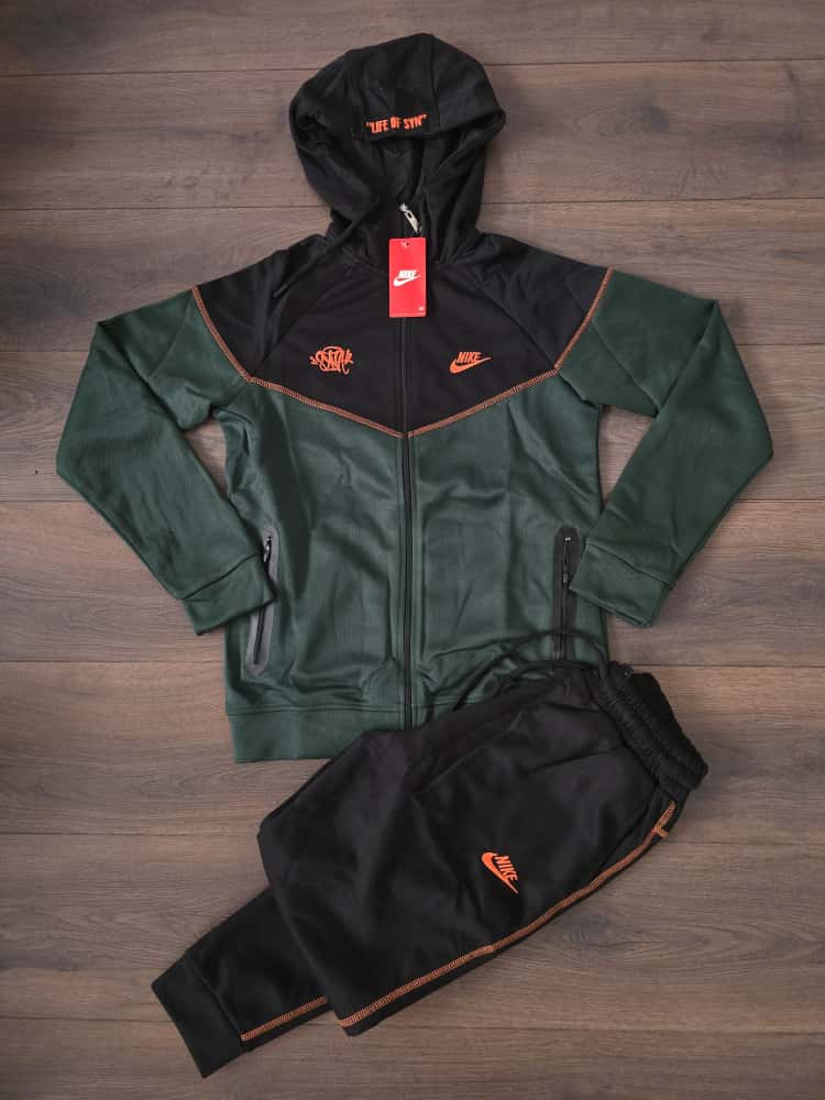 Chándal Nike Tech Central Cee (Varios Colores)