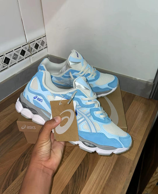ASICS (Varios Colores)