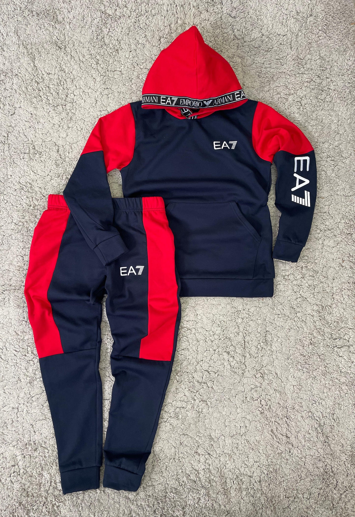 Chándal Armani EA7 (Varios Colores)