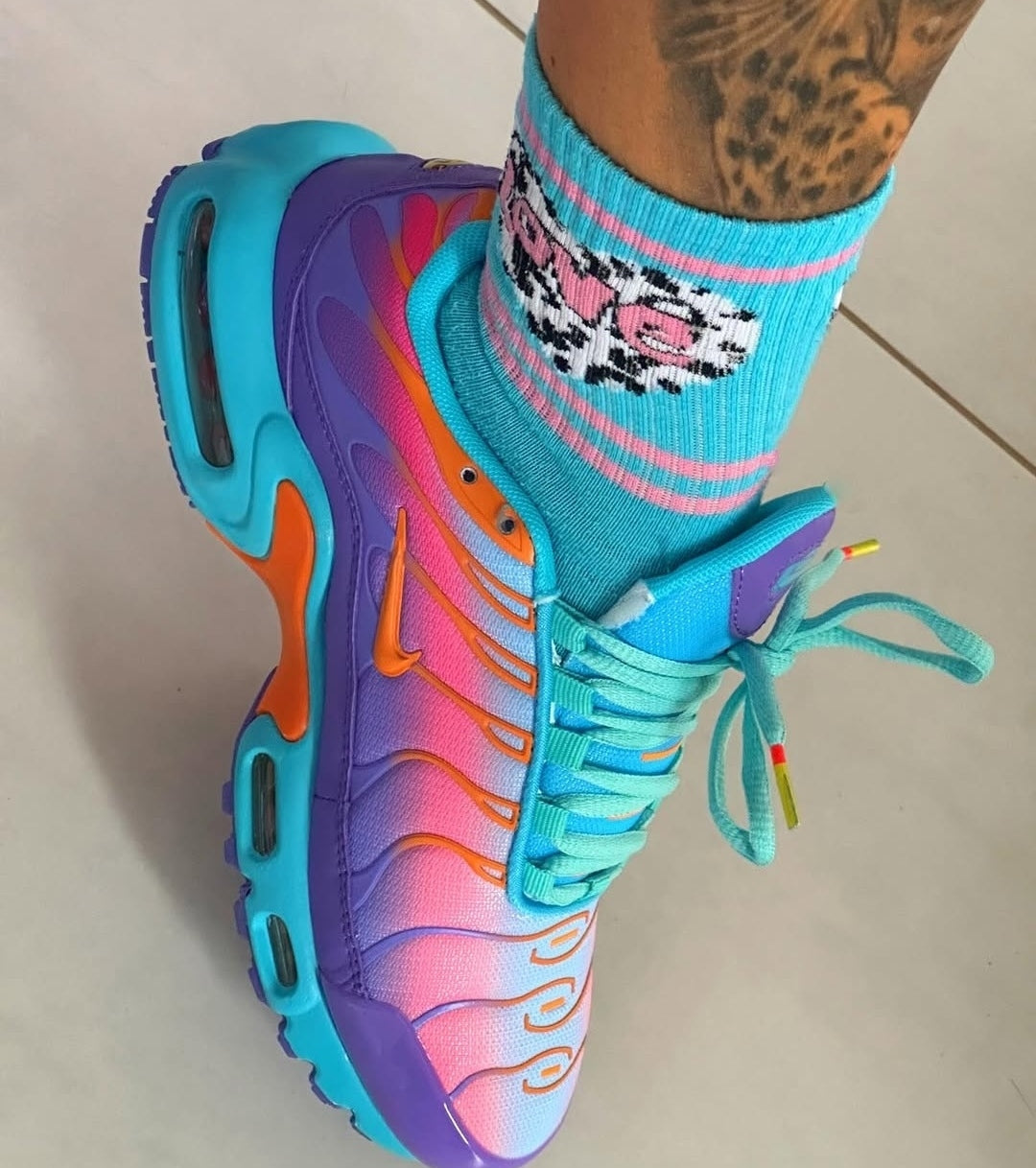 AIRMAX PLUS TN  (Varios Colores)