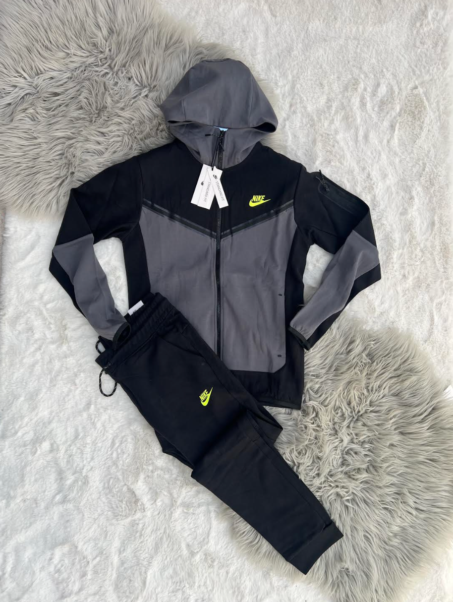 Chándal Nike Tech (Varios Colores)