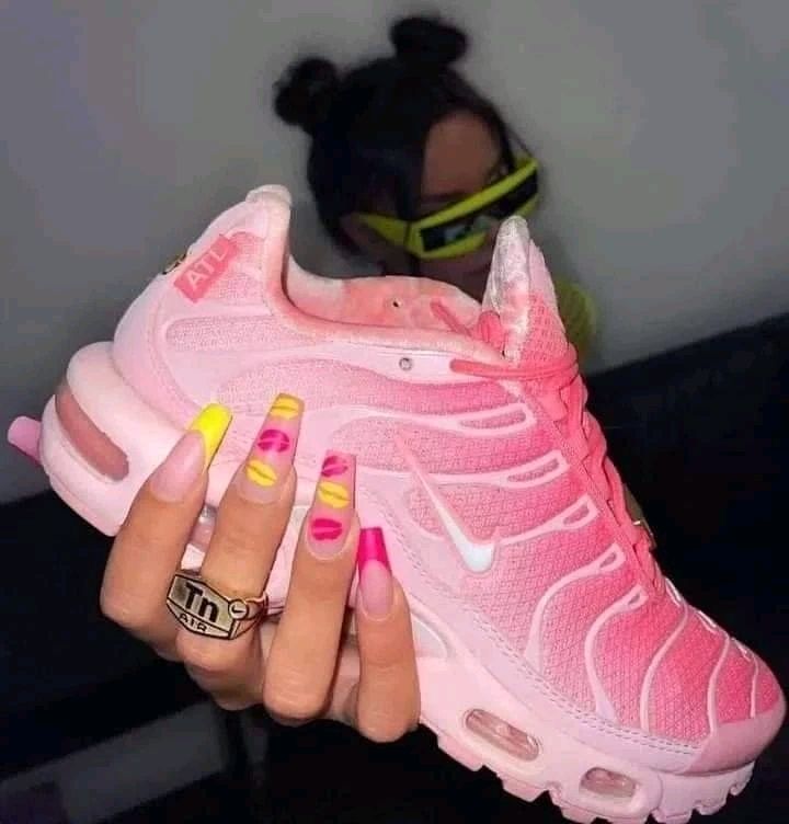 AIRMAX PLUS TN  (Varios Colores)